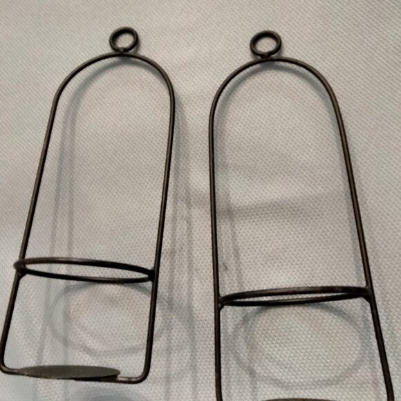 2 Wrought Iron Candle Holders - Whole lot $10 - Picture 2 of 4